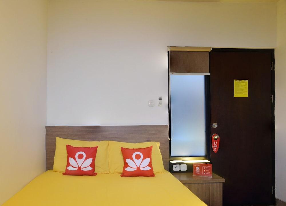 Zen Rooms Setiabudi Barat Jakarta Extérieur photo